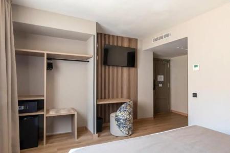 Rafaelhoteles Piramides - 53