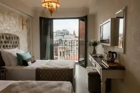 The Pera Hill - 47