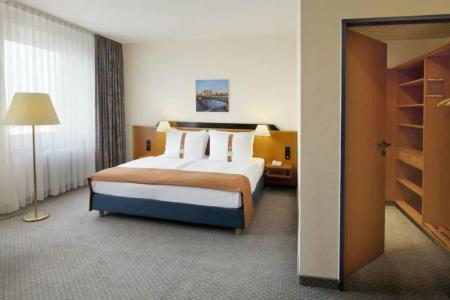 MOXY Berlin Humboldthain Park - 31