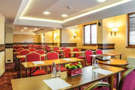 Best Western Plus Bristol - 89