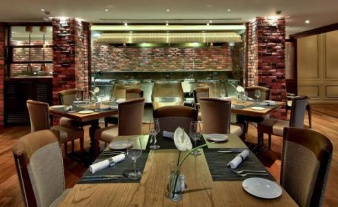 Radisson Suites Bangkok Sukhumvit - SHA Extra Plus - 70