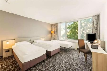 Park Inn by Radisson Dresden - 46