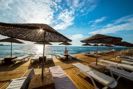 Charisma De Luxe - 71