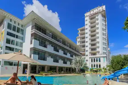 Pattaya Discovery Beach - SHA Extra Plus - 0