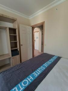 Club Big Blue Suit - All Inclusive - 99