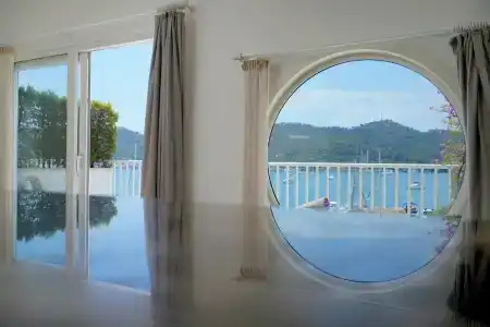 Yacht Classic - Boutique Class - 62