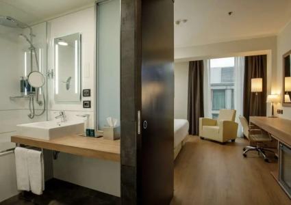DoubleTree By Hilton Milan - 98