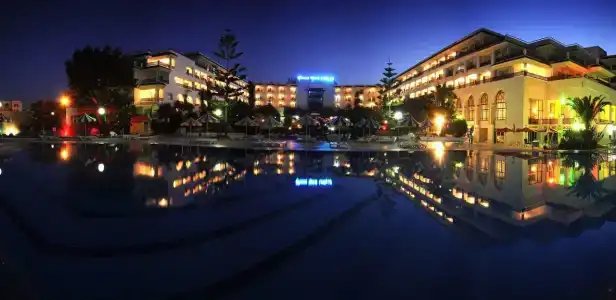 Riviera - Family and couples only - 59