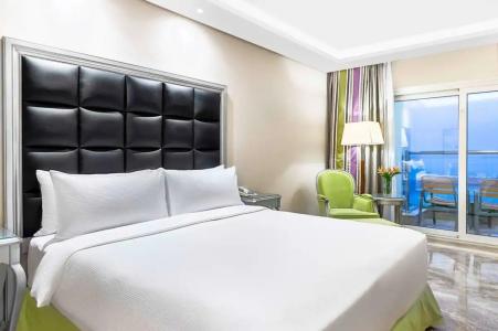 Hilton Alexandria Corniche - 19