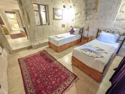 Elegance Cave Suites & Restaurant - 97