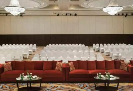 Mövenpick Grand Al Bustan Dubai - 90