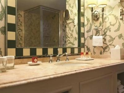 Paris Las Vegas & Casino - 86