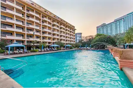 Dusit Thani Pattaya - SHA Extra Plus - 1