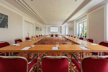 Courtyard by Marriott Hamburg Airport - 25