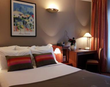 Amarante Cannes - 81