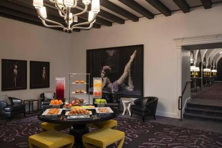 Courtyard by Marriott Boston Downtown - 52