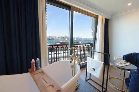 Golden Horn Istanbul - 93