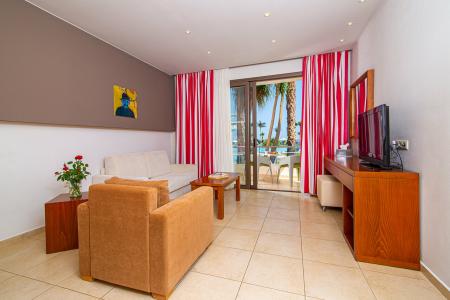 Royal Heights Resort Villas & Spa - 30