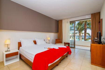 Royal Heights Resort Villas & Spa - 51