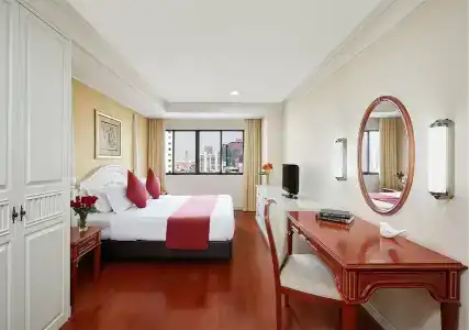 Centre Point Sukhumvit 10 - SHA Extra Plus - 81