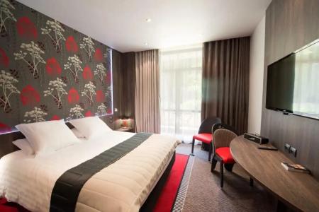 Best Western Premier Le Patio des Artistes Wellness Jacuzzi - 91