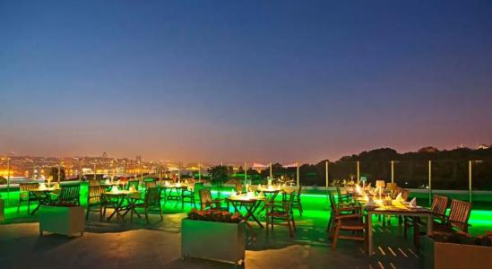 DoubleTree by Hilton Istanbul - Sirkeci - 2