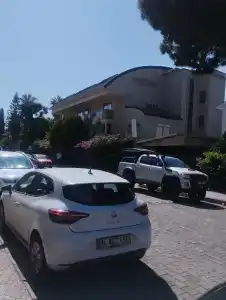 Ambassador Plaza - 44