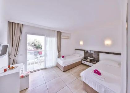 Linda Beach Class - 91