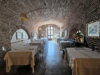 Mariano IV Palace - 93