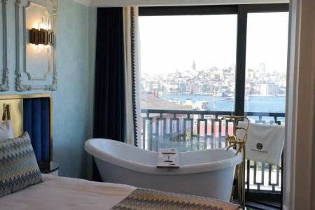 Golden Horn Istanbul - 43