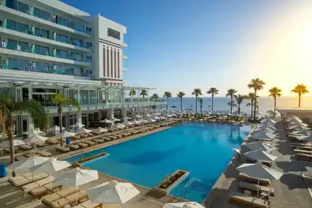 Constantinos the Great Beach