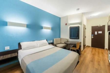 Motel 6-Laredo, TX - Airport - 56