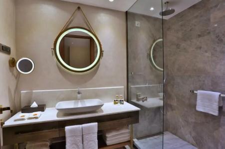 Dosso Dossis & Spa Downtown - 11