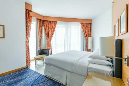 Four Points by Sheraton Downtown Dubai - 48