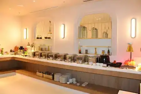 Royal Regency Suites Marina - 46