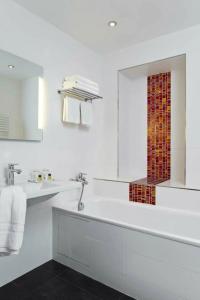 Hôtel Saint-Pétersbourg Opéra & Spa - 95