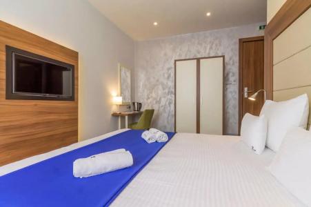 Privilege Suites by Central Park - 64