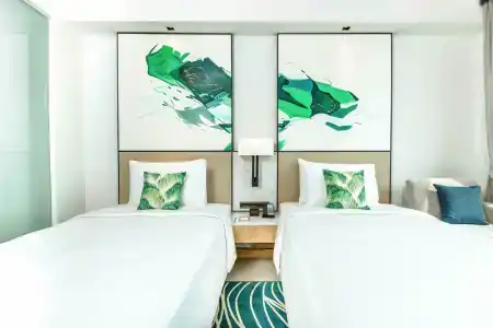 Hilton Garden Inn Phuket Bang Tao - SHA Extra Plus - 2
