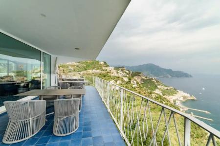 Grand Excelsior - 72