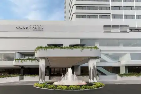 Courtyard by Marriott Phuket Town - 64