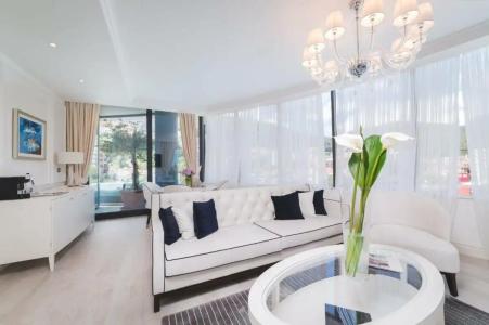 Boutique Vissi d'Arte - 94