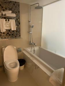 Golden Tulip Pattaya Beach Resort - 34