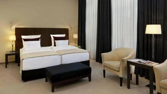 Metropolitan by Flemings - 69
