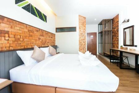 The Old City Wall Inn - 95