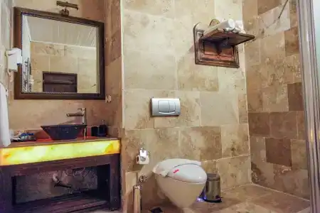 Roma Cave Suite - 32