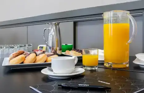 Rafaelhoteles Piramides - 6