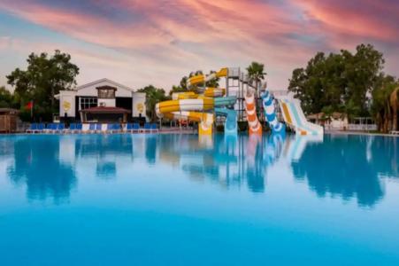 Euphoria Palm Beach Resort