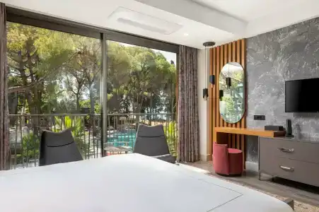 Unique Life Style - 71