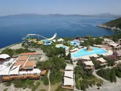 Pine Bay Holiday Resort - 21