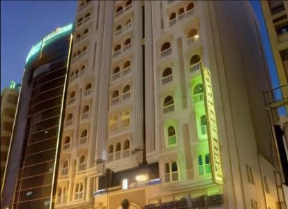 Landmark Plaza - 23